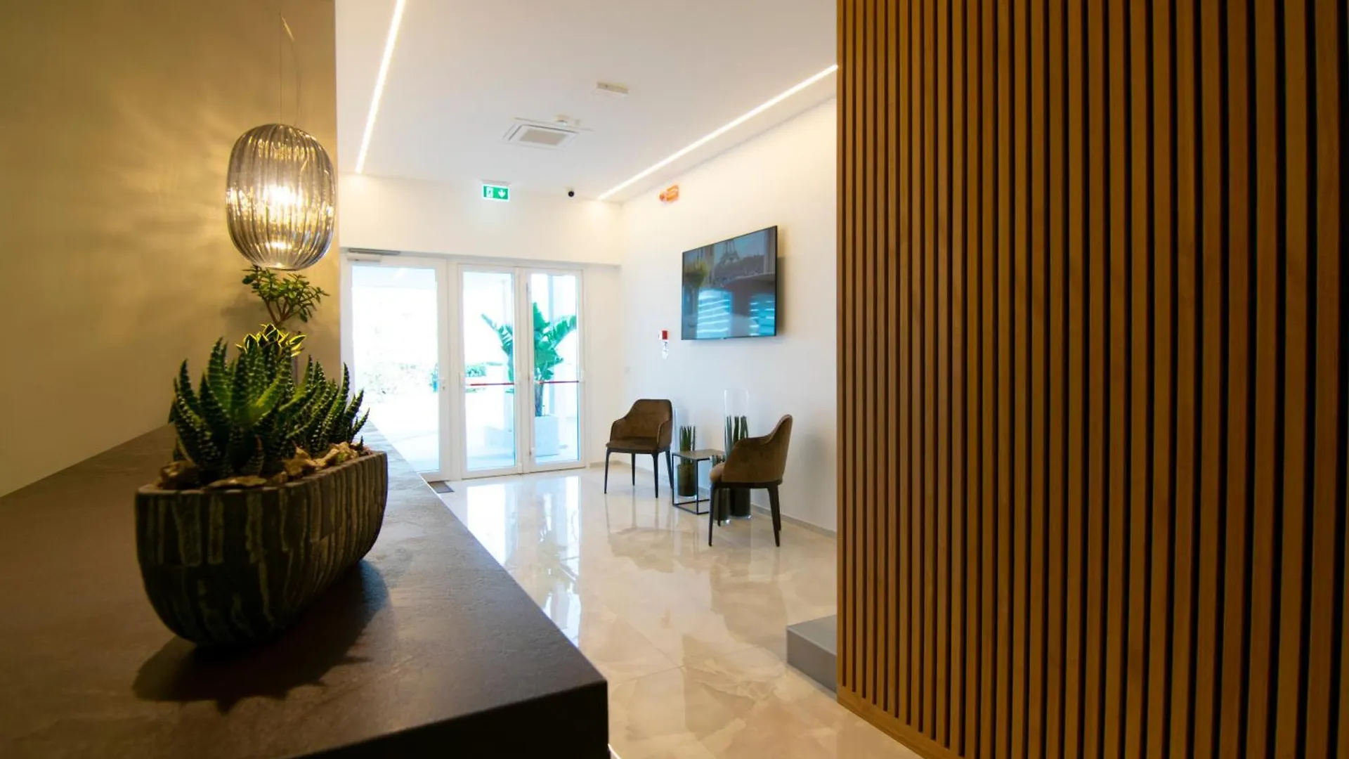 Residence Flow-R Riccione Aparthotel